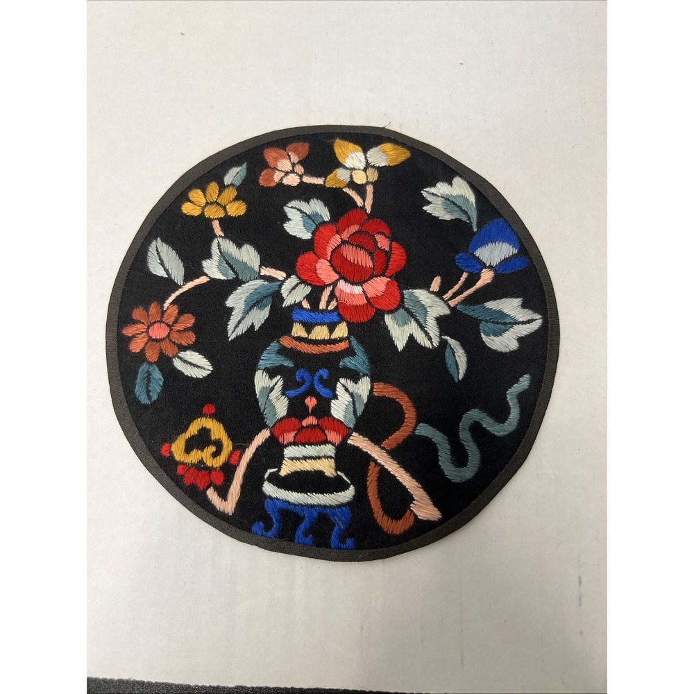 Fine Old CHINESE EMBROIDERED SILK ROUNDEL-6.5 Inches Diameter